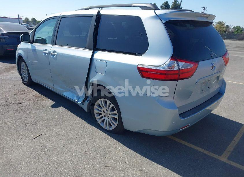 Photo 3 of 2015 Toyota Sienna XLE/LIMITED (VIN 5TDYK3DC2FS682372)