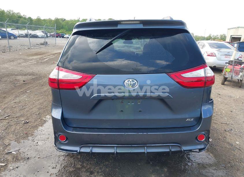 Photo 17 of 2016 Toyota Sienna XLE 8 PASSENGER (VIN 5TDYK3DC2GS739042)