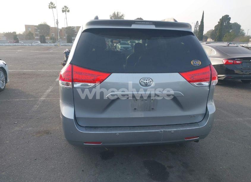 Photo 16 of 2012 Toyota Sienna XLE V6 8 PASSENGER (VIN 5TDYK3DC3CS205168)