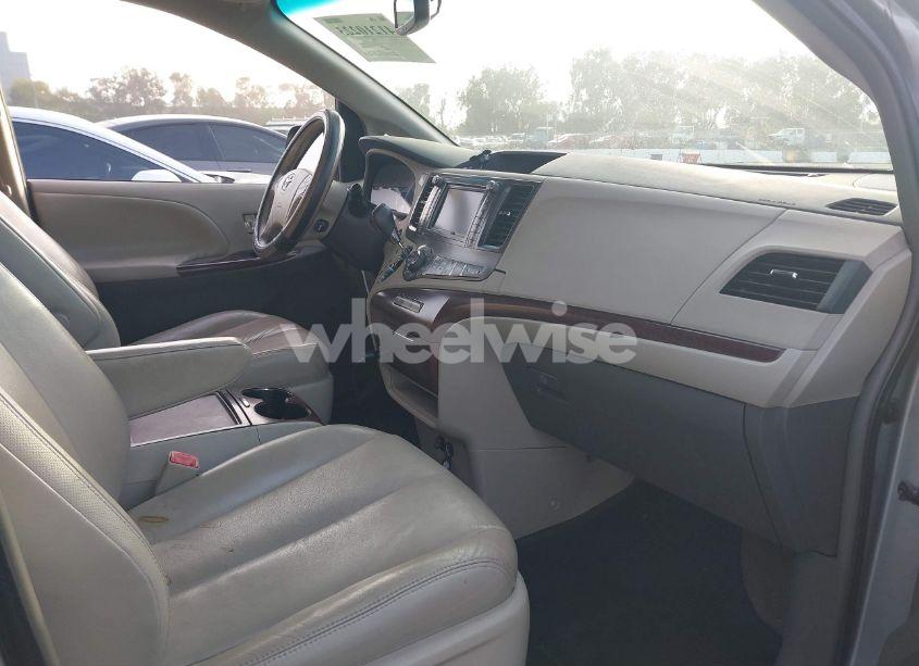 Photo 5 of 2012 Toyota Sienna XLE V6 8 PASSENGER (VIN 5TDYK3DC3CS205168)