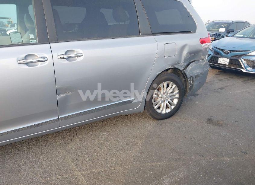 Photo 6 of 2012 Toyota Sienna XLE V6 8 PASSENGER (VIN 5TDYK3DC3CS205168)