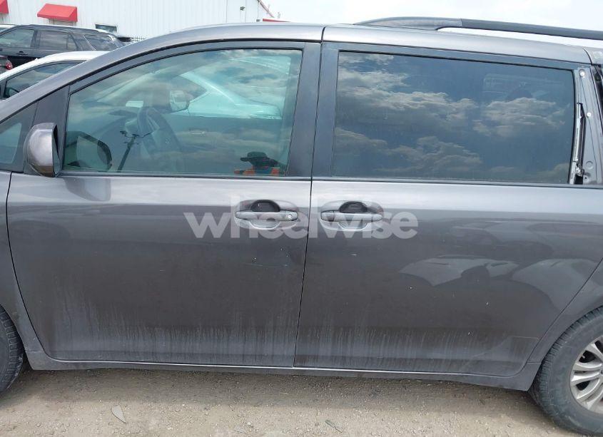 Photo 14 of 2012 Toyota Sienna XLE V6 8 PASSENGER (VIN 5TDYK3DC3CS240342)