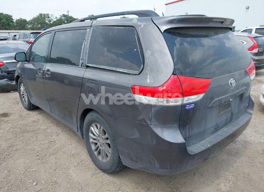 Photo 3 of 2012 Toyota Sienna XLE V6 8 PASSENGER (VIN 5TDYK3DC3CS240342)