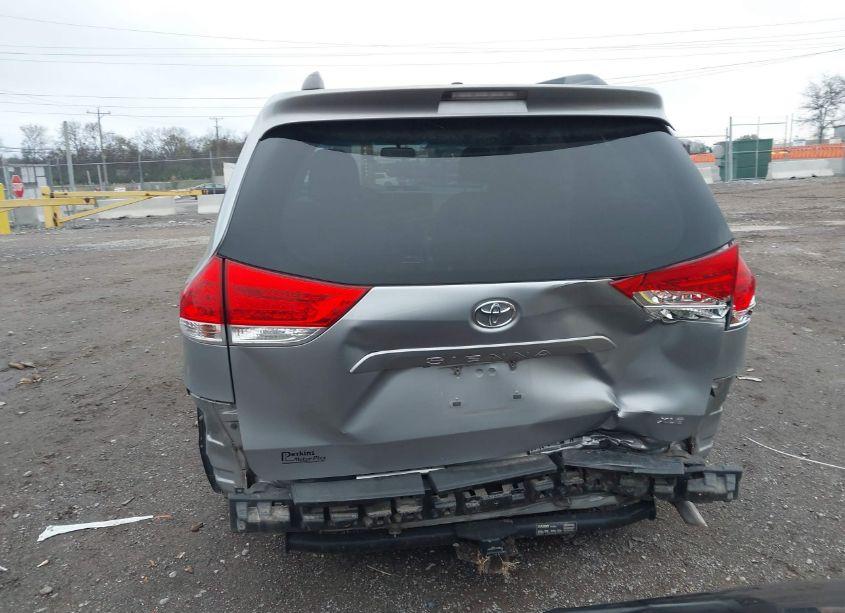 Photo 16 of 2012 Toyota Sienna XLE V6 8 PASSENGER (VIN 5TDYK3DC3CS259618)