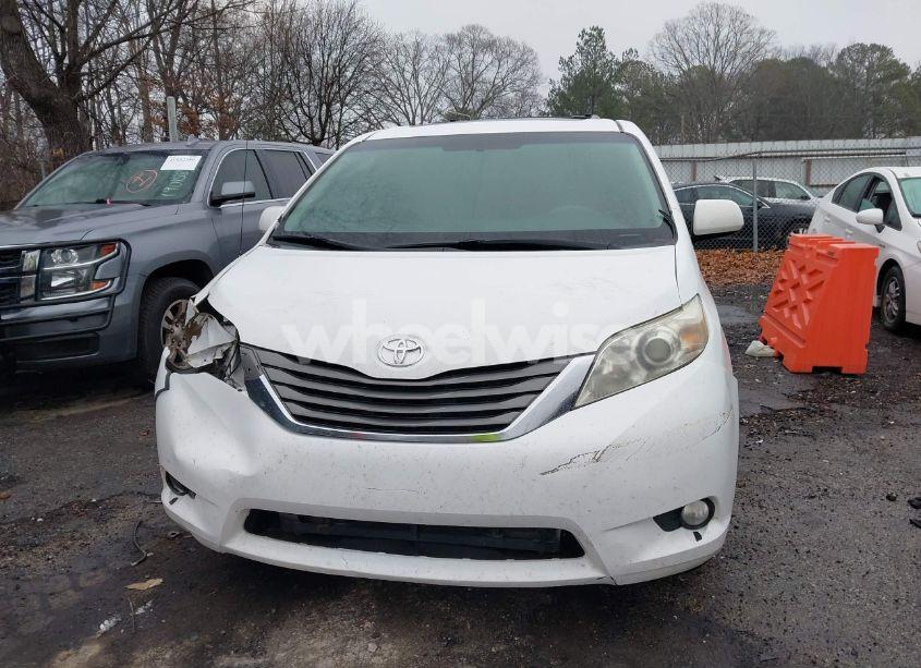Photo 12 of 2012 Toyota Sienna XLE/LIMITED (VIN 5TDYK3DC3CS274619)