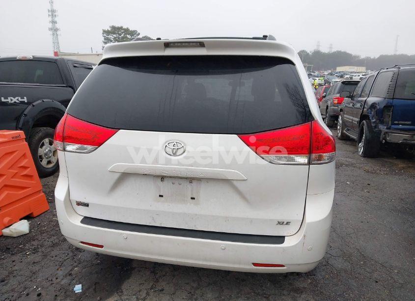 Photo 16 of 2012 Toyota Sienna XLE/LIMITED (VIN 5TDYK3DC3CS274619)