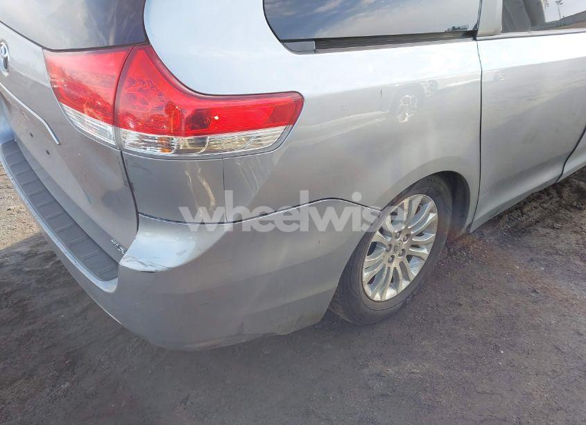 Photo 20 of 2013 Toyota Sienna XLE V6 8 PASSENGER (VIN 5TDYK3DC3DS310780)