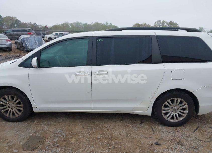 Photo 15 of 2013 Toyota Sienna XLE V6 8 PASSENGER (VIN 5TDYK3DC3DS384510)