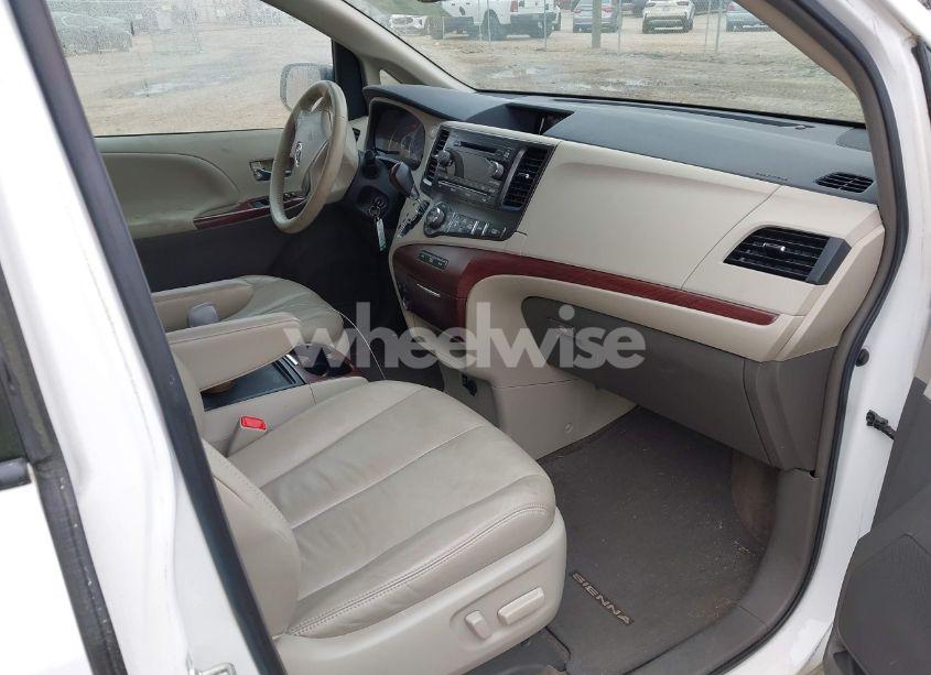 Photo 5 of 2013 Toyota Sienna XLE V6 8 PASSENGER (VIN 5TDYK3DC3DS384510)