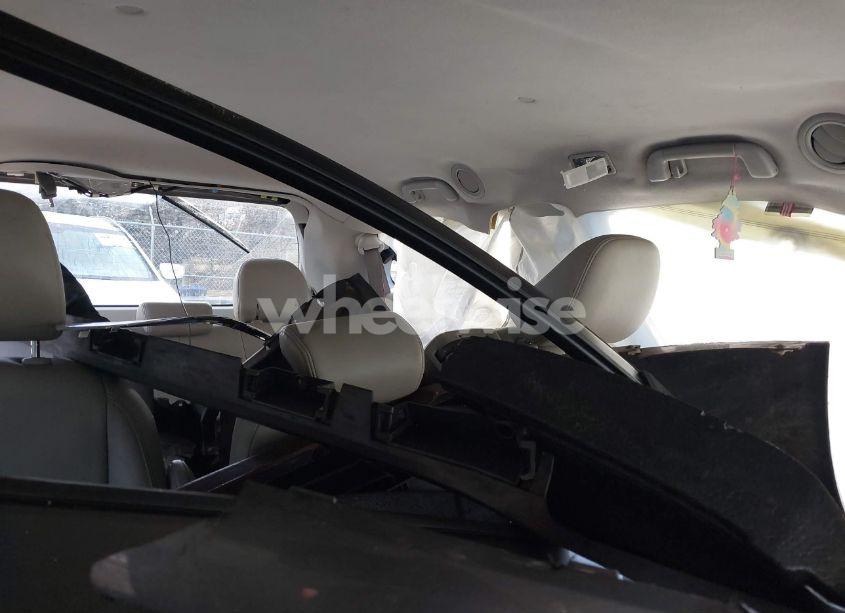 Photo 8 of 2014 Toyota Sienna XLE V6 8 PASSENGER (VIN 5TDYK3DC3ES432184)