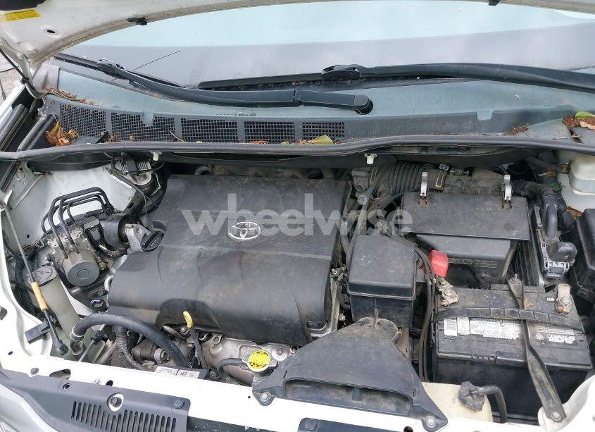 Photo 10 of 2014 Toyota Sienna XLE V6 8 PASSENGER (VIN 5TDYK3DC3ES442911)