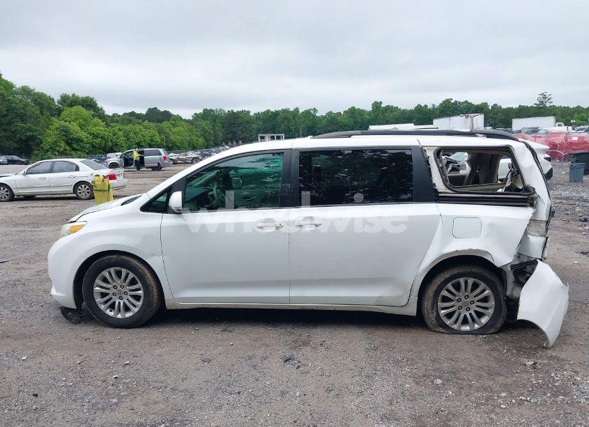 Photo 14 of 2014 Toyota Sienna XLE V6 8 PASSENGER (VIN 5TDYK3DC3ES442911)