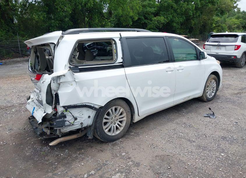 Photo 4 of 2014 Toyota Sienna XLE V6 8 PASSENGER (VIN 5TDYK3DC3ES442911)