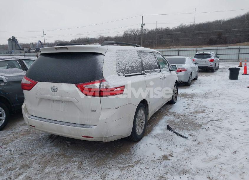 Photo 4 of 2015 Toyota Sienna XLE 8 PASSENGER (VIN 5TDYK3DC3FS535350)