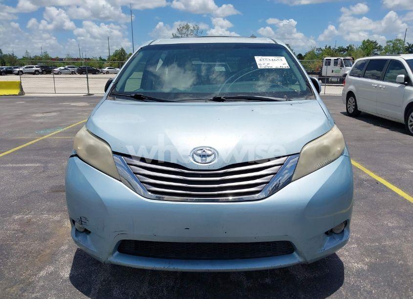 Photo 12 of 2015 Toyota Sienna XLE PREMIUM 8 PASSENGER (VIN 5TDYK3DC3FS537633)