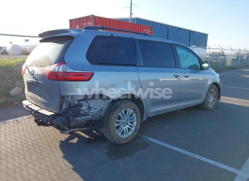 Photo 4 of 2015 Toyota Sienna XLE PREMIUM 8 PASSENGER (VIN 5TDYK3DC3FS542685)