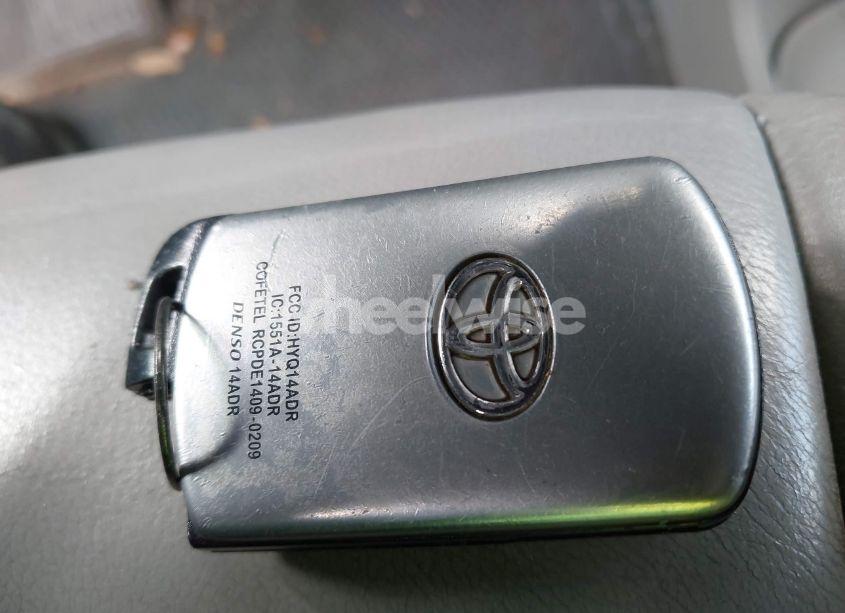 Photo 11 of 2015 Toyota Sienna XLE 8 PASSENGER (VIN 5TDYK3DC3FS556859)