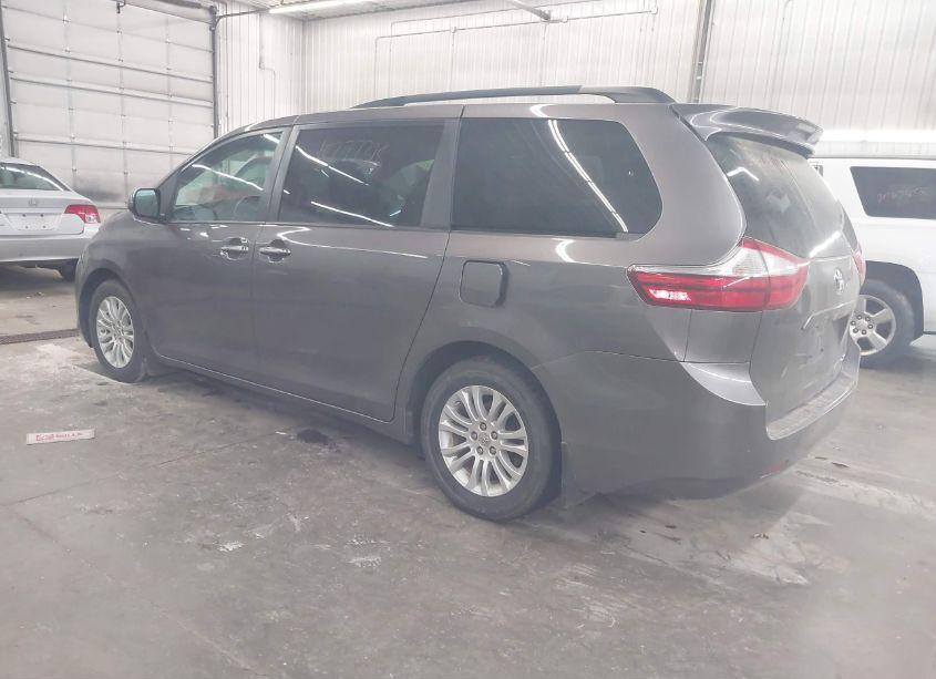 Photo 3 of 2015 Toyota Sienna XLE 8 PASSENGER (VIN 5TDYK3DC3FS563942)