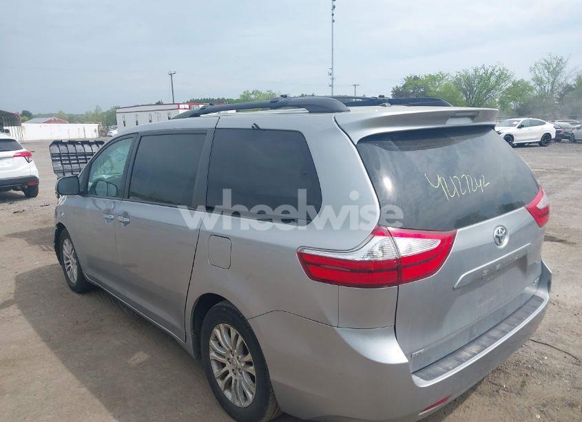 Photo 3 of 2015 Toyota Sienna XLE 8 PASSENGER (VIN 5TDYK3DC3FS571023)