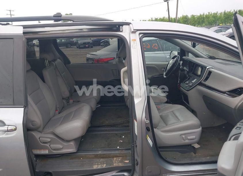 Photo 8 of 2015 Toyota Sienna XLE 8 PASSENGER (VIN 5TDYK3DC3FS579087)
