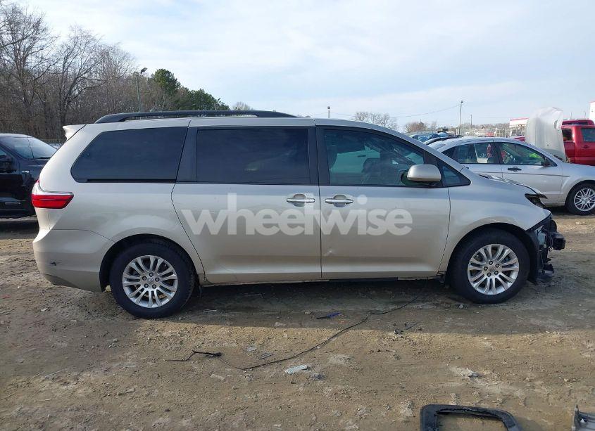 Photo 14 of 2015 Toyota Sienna XLE/LIMITED (VIN 5TDYK3DC3FS643659)