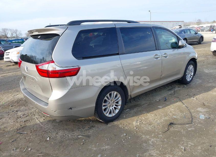 Photo 4 of 2015 Toyota Sienna XLE/LIMITED (VIN 5TDYK3DC3FS643659)