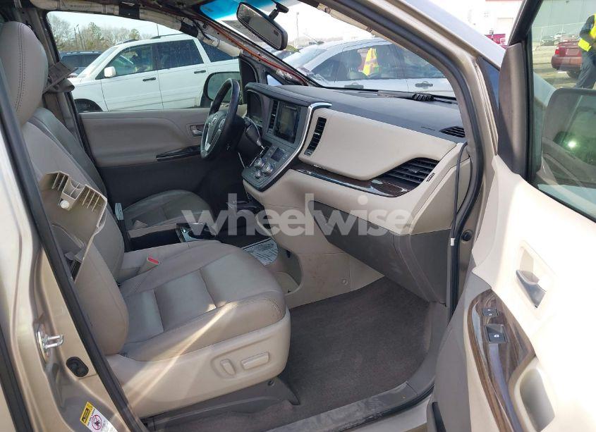 Photo 5 of 2015 Toyota Sienna XLE/LIMITED (VIN 5TDYK3DC3FS643659)