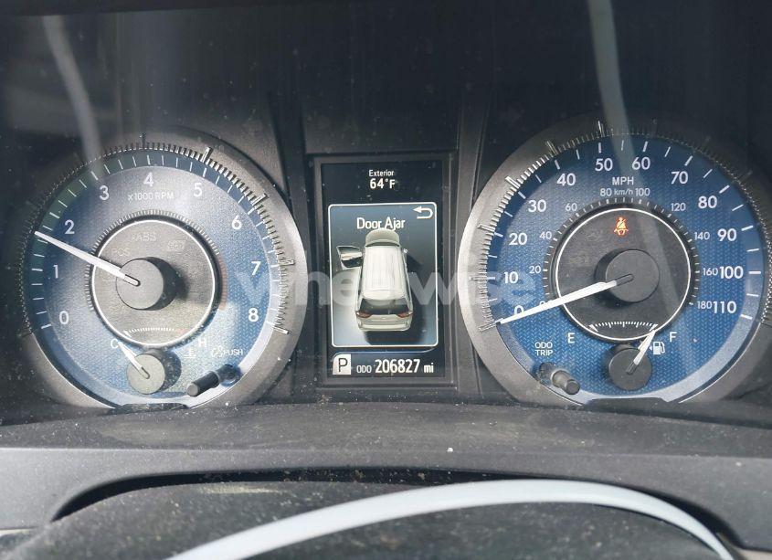 Photo 7 of 2015 Toyota Sienna XLE/LIMITED (VIN 5TDYK3DC3FS643659)