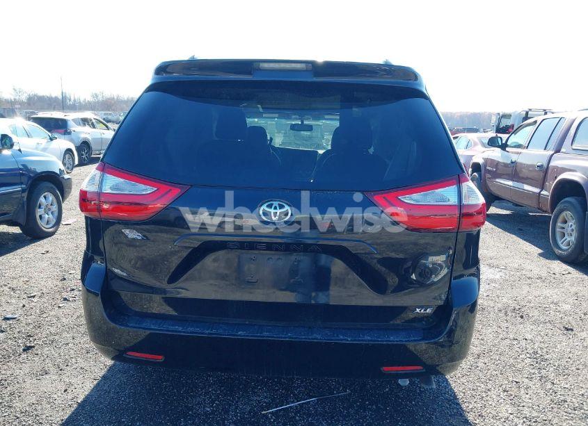 Photo 15 of 2016 Toyota Sienna XLE 8 PASSENGER (VIN 5TDYK3DC3GS697173)