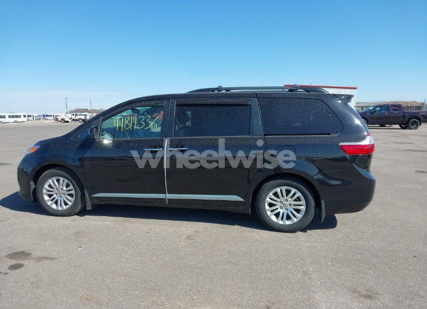 Photo 14 of 2016 Toyota Sienna XLE 8 PASSENGER (VIN 5TDYK3DC3GS700511)