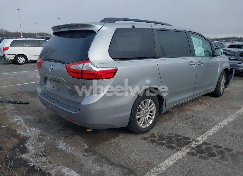 Photo 4 of 2016 Toyota Sienna XLE 8 PASSENGER (VIN 5TDYK3DC3GS708043)