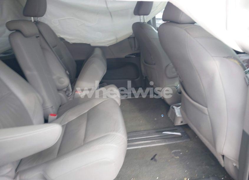 Photo 8 of 2016 Toyota Sienna XLE 8 PASSENGER (VIN 5TDYK3DC3GS708043)