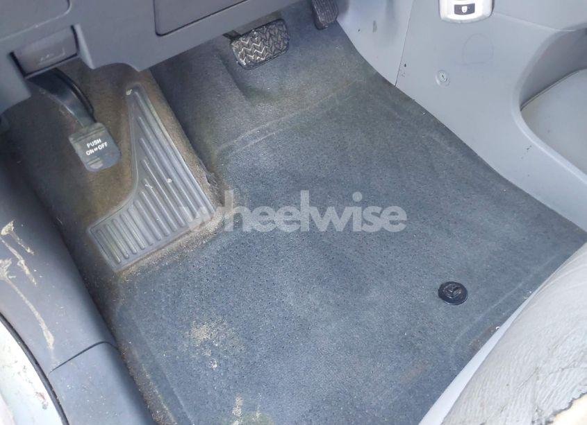 Photo 18 of 2016 Toyota Sienna XLE 8 PASSENGER (VIN 5TDYK3DC3GS744752)