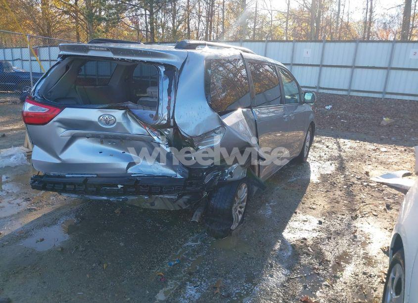 Photo 4 of 2016 Toyota Sienna XLE 8 PASSENGER (VIN 5TDYK3DC3GS744752)