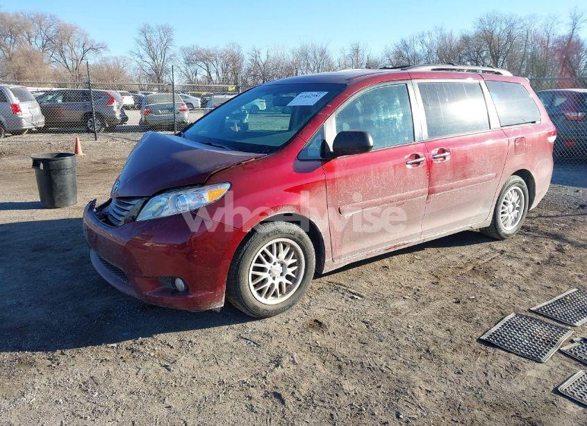 Photo 2 of 2011 Toyota Sienna XLE V6 (VIN 5TDYK3DC4BS048779)