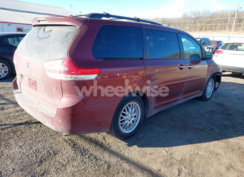 Photo 4 of 2011 Toyota Sienna XLE V6 (VIN 5TDYK3DC4BS048779)