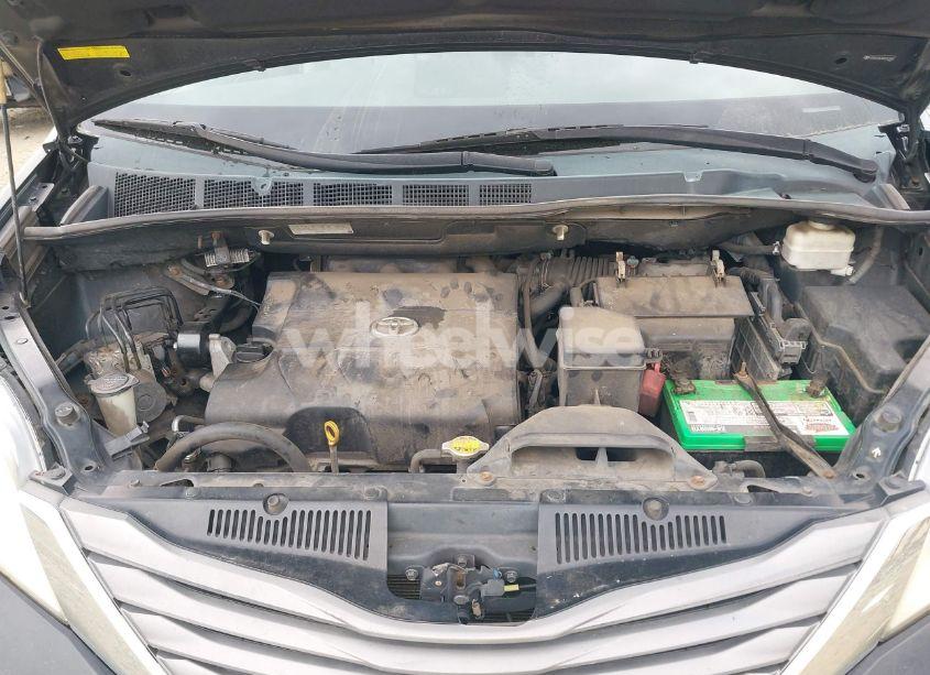 Photo 10 of 2011 Toyota Sienna XLE/LIMITED (VIN 5TDYK3DC4BS053495)