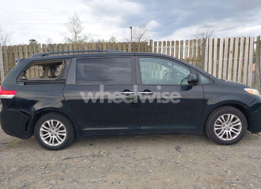 Photo 14 of 2011 Toyota Sienna XLE/LIMITED (VIN 5TDYK3DC4BS053495)