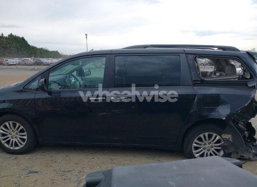 Photo 15 of 2011 Toyota Sienna XLE/LIMITED (VIN 5TDYK3DC4BS053495)