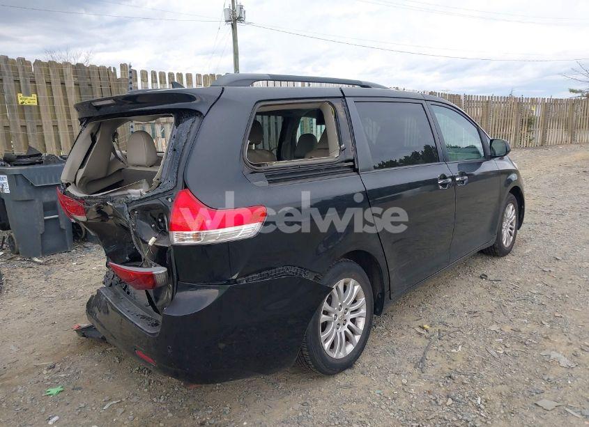 Photo 4 of 2011 Toyota Sienna XLE/LIMITED (VIN 5TDYK3DC4BS053495)