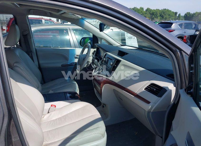 Photo 5 of 2013 Toyota Sienna XLE V6 8 PASSENGER (VIN 5TDYK3DC4DS335199)