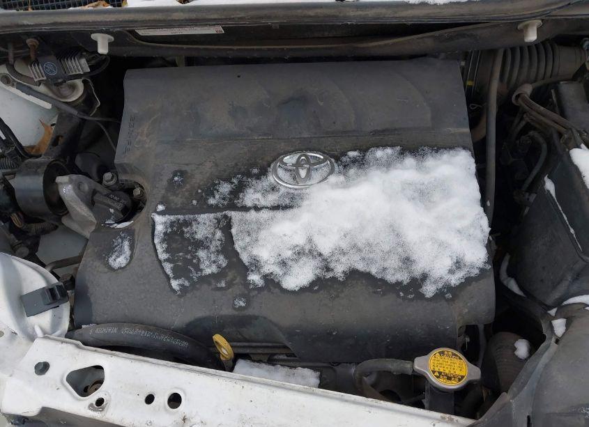 Photo 10 of 2013 Toyota Sienna XLE V6 8 PASSENGER (VIN 5TDYK3DC4DS335882)