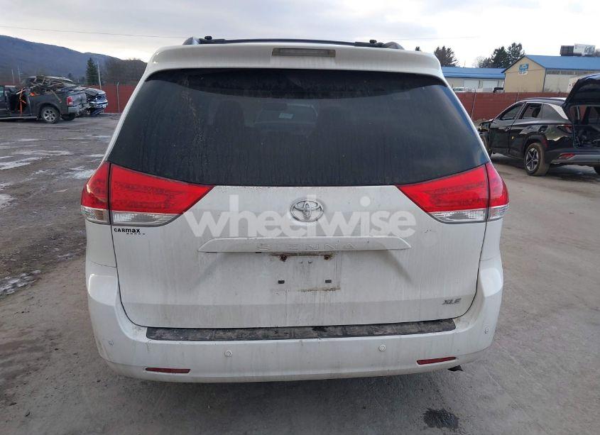 Photo 17 of 2013 Toyota Sienna XLE/LIMITED (VIN 5TDYK3DC4DS395385)