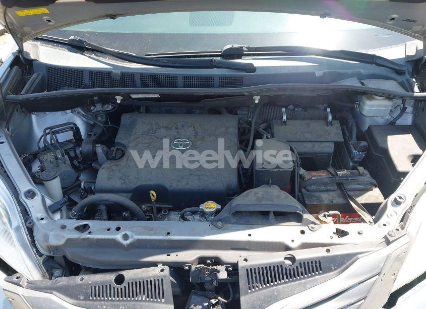 Photo 10 of 2014 Toyota Sienna XLE V6 8 PASSENGER (VIN 5TDYK3DC4ES417970)