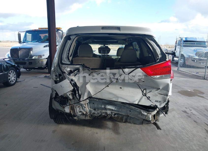 Photo 15 of 2014 Toyota Sienna XLE/LIMITED (VIN 5TDYK3DC4ES439032)