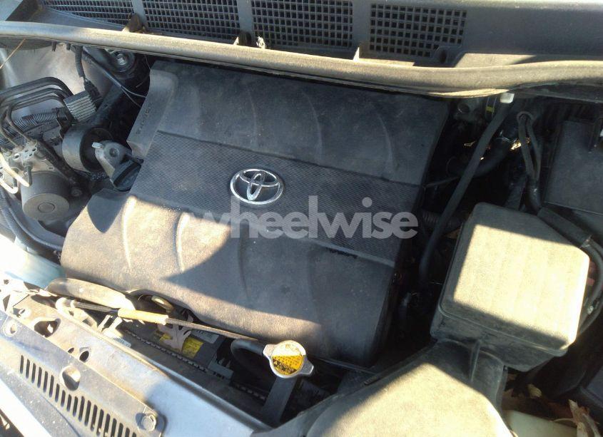 Photo 10 of 2014 Toyota Sienna XLE V6 8 PASSENGER (VIN 5TDYK3DC4ES455800)