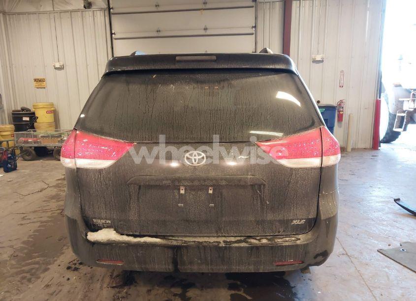 Photo 17 of 2014 Toyota Sienna XLE V6 8 PASSENGER (VIN 5TDYK3DC4ES479210)