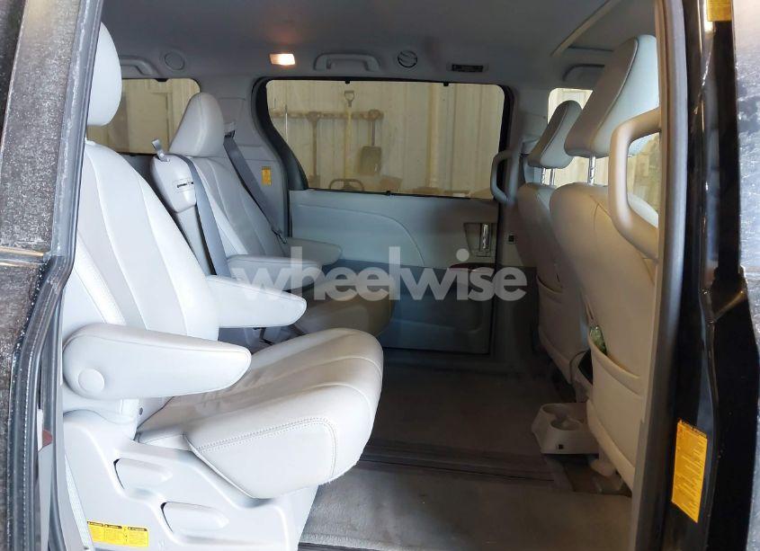 Photo 8 of 2014 Toyota Sienna XLE V6 8 PASSENGER (VIN 5TDYK3DC4ES479210)