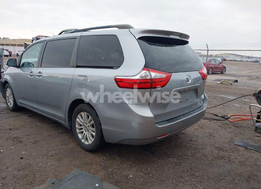 Photo 3 of 2015 Toyota Sienna XLE 8 PASSENGER (VIN 5TDYK3DC4FS539519)