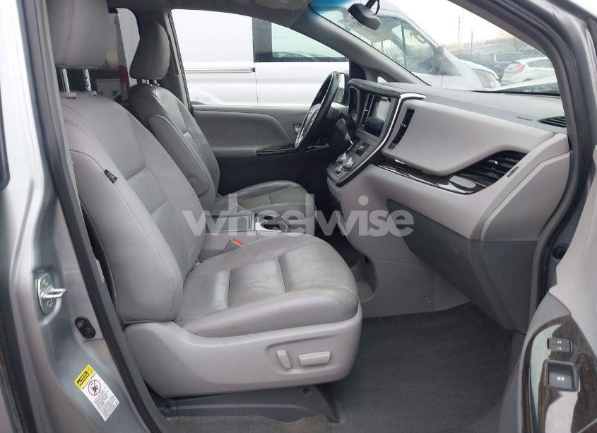 Photo 5 of 2015 Toyota Sienna XLE 8 PASSENGER (VIN 5TDYK3DC4FS539519)